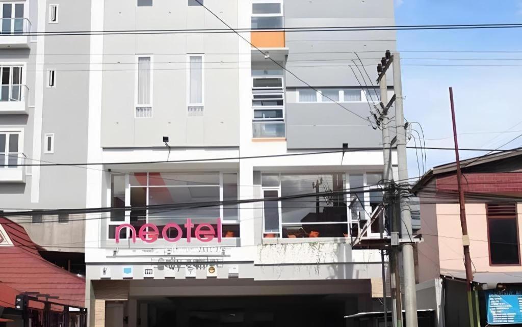 Neotel Hotel City Centre Tanjung Redep Exterior foto